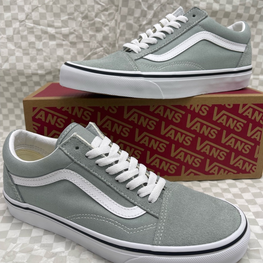 Vans Men’s Old Skool
Color Theory Pure Grey
VN000CR5EPO Sneakers